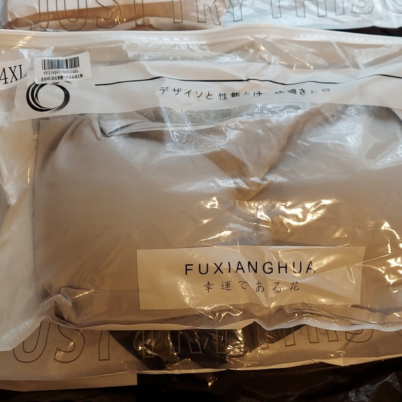 Bras - Picture 9 of 11